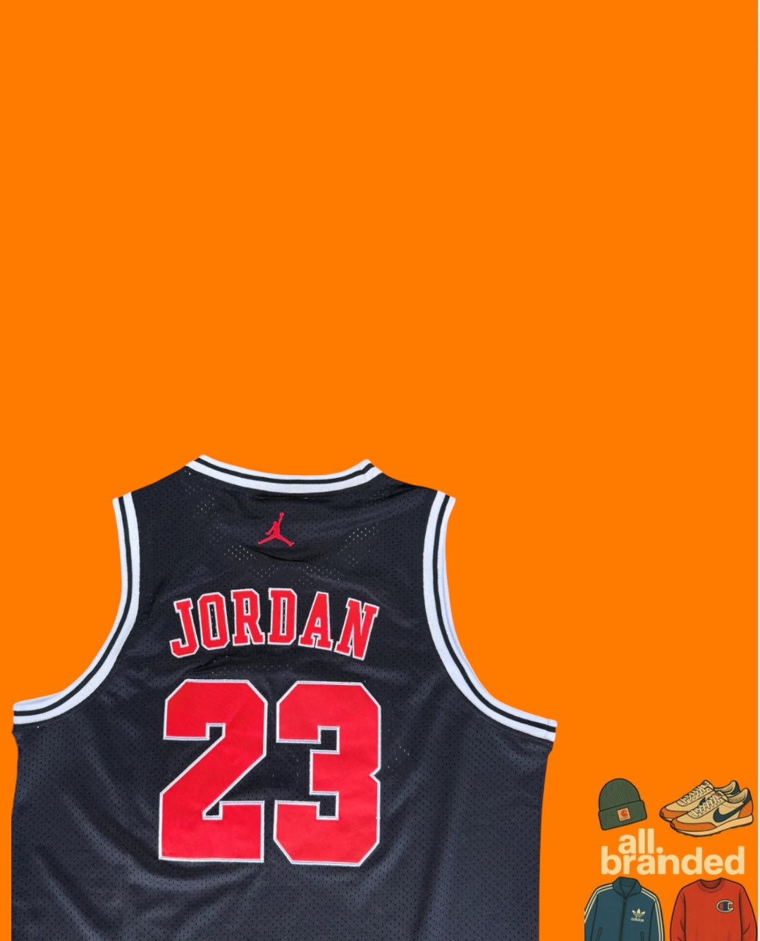 Jordan Trikot (L)